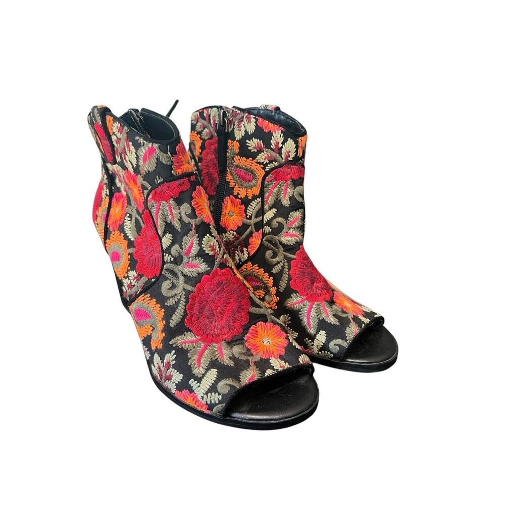Crown Vintage Frankie boho embroidered peep toe block heel bootie size 8.5M - Picture 2 of 6